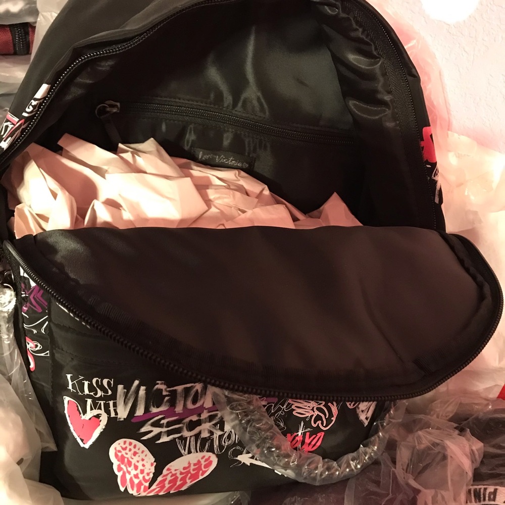 Vs Backpack Black Graffiti travel tote BACKPACK graffiti 2018 fashion show RARE - Picture 10 of 16